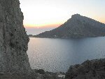 Tramonto sullo sfondo dell'isola di Telendos