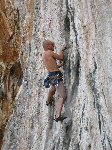 Franz sulle fantastiche (ma unte!) canne di Panselinos (6b) - Grande Grotta
