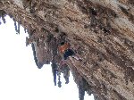 Un climber tedesco sul lungo viaggio di Priapos (7c+, 35m) - Grande Grotta